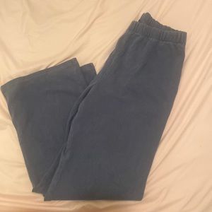 Straight leg Brandy Melville sweatpants In the color dark blue.